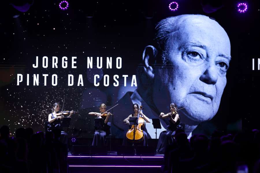 Homenagem a Pinto da Costa