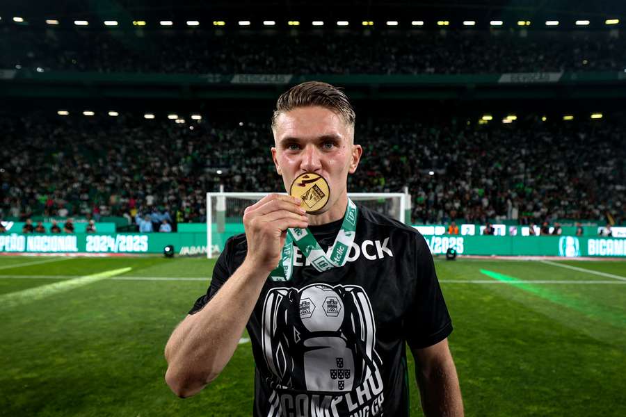 Viktor Gyokeres se tornou bicampeão pelo Sporting em 2024/25