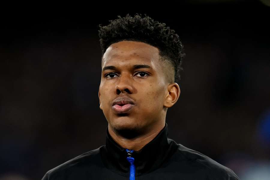 Estêvão pode ser acionado contra o Hull nesta sexta-feira (13)