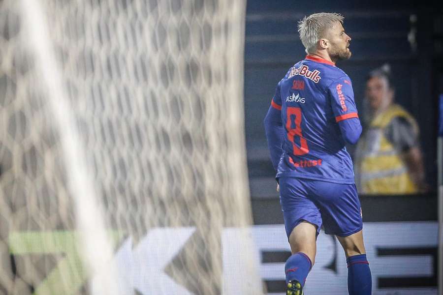 Eduardo Sasha brilhou em Bragança com dois gols Eduardo Sasha brilhou em Bragança com dois gols