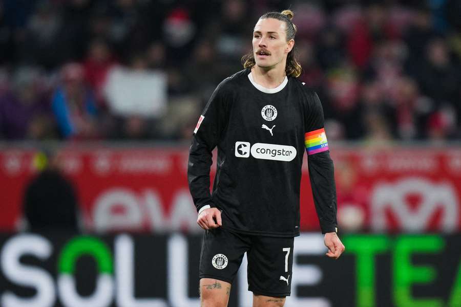 Irvine playing for his Bundesliga club St. Pauli in December.
