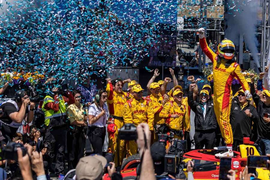 Álex Palou gana su cuarto título de la serie IndyCar