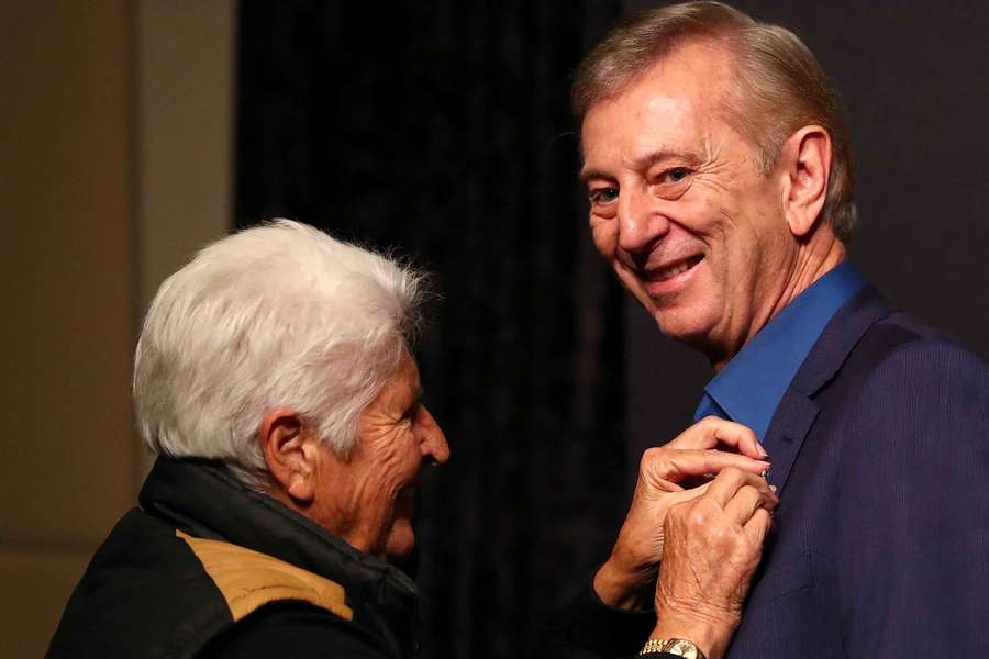 Cometti receives an award from Dawn Fraser at the Sport Australia Hall of Fame ceremony in 2019. Cometti receives an award from Dawn Fraser at the Sport Australia Hall of Fame ceremony in 2019.
