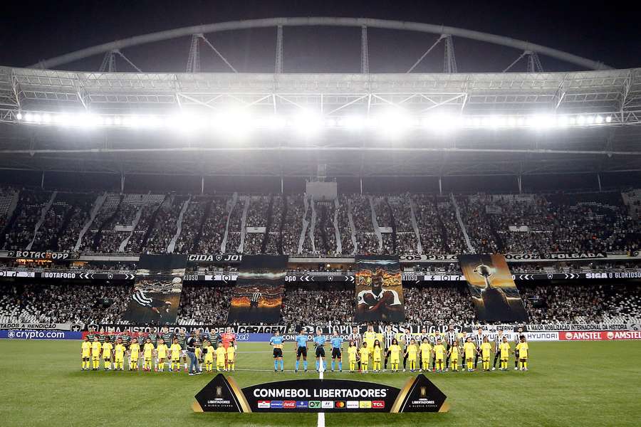 Atual campeão, o Fogão pode ser eliminado precocemente