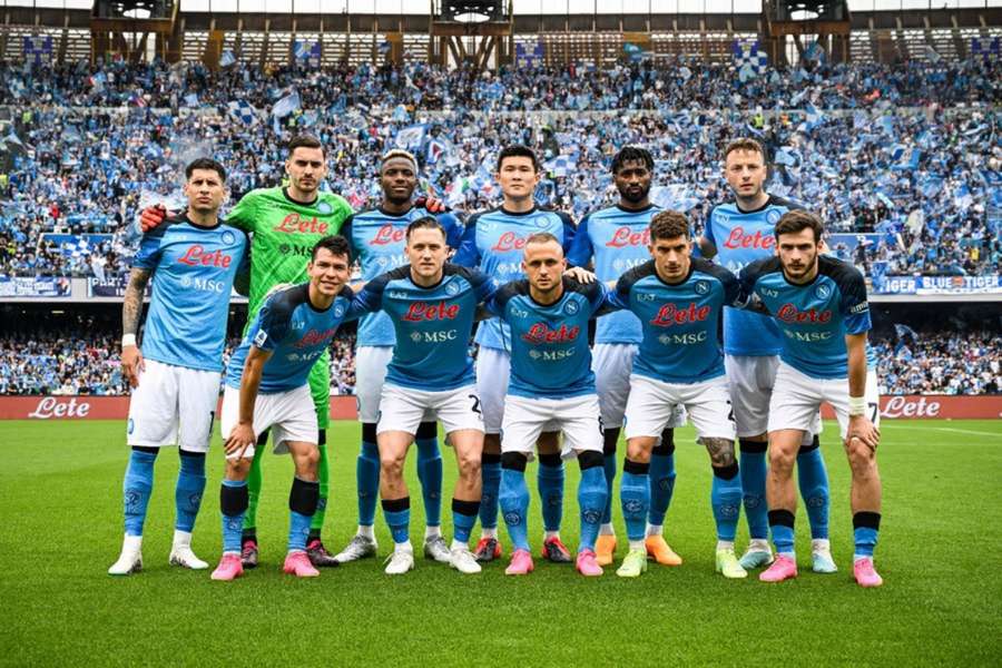 El Nápoles empata 1-1 con la Salernitana y aplaza la conquista del 'Scudetto'