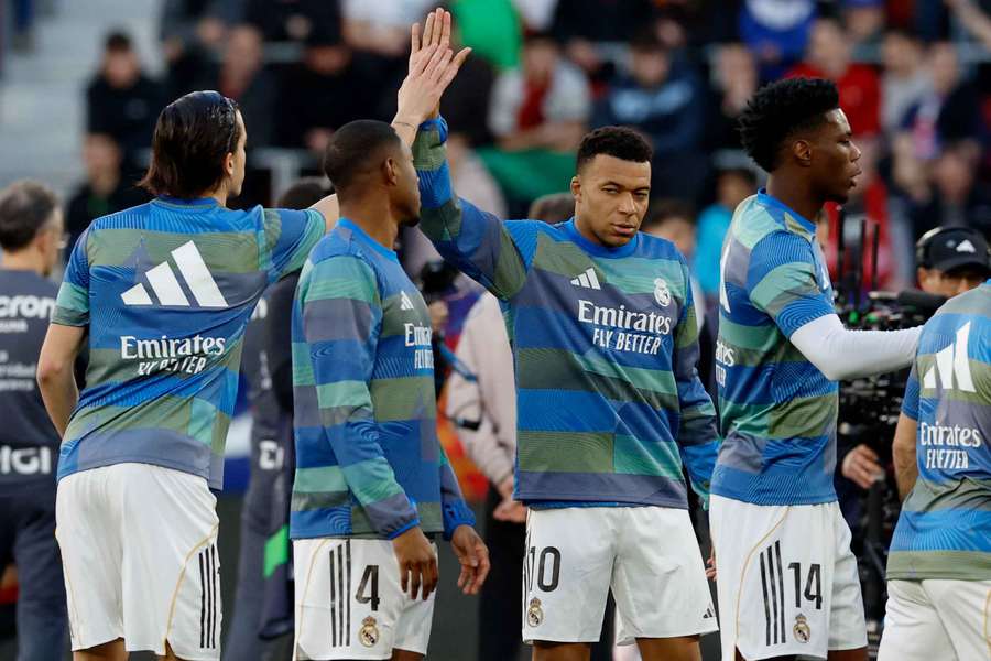 Figo warns Real Madrid ace Mbappe against ignoring club medical chiefs Figo warns Real Madrid ace Mbappe against ignoring club medical chiefs