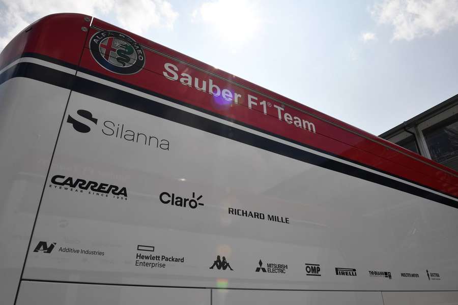 In den nächsten beiden Jahren fährt das Traditionsteam aus der Schweiz unter dem Namen "Stake F1 Team Kick Sauber" in der Königsklasse.