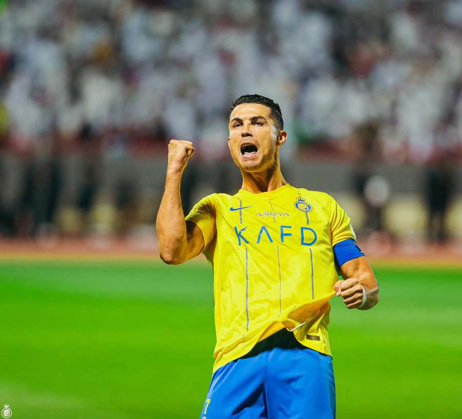 Cristiano Ronaldo celebra para el Al Nassr