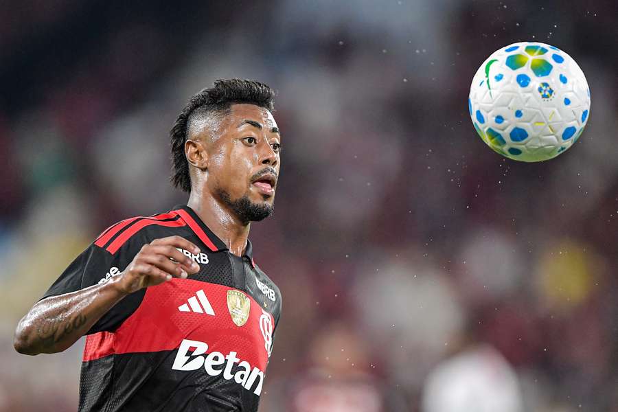 Bruno Henrique ficou fora por sete jogos; ele se lesionou no jogo de volta da decisão da Recopa 