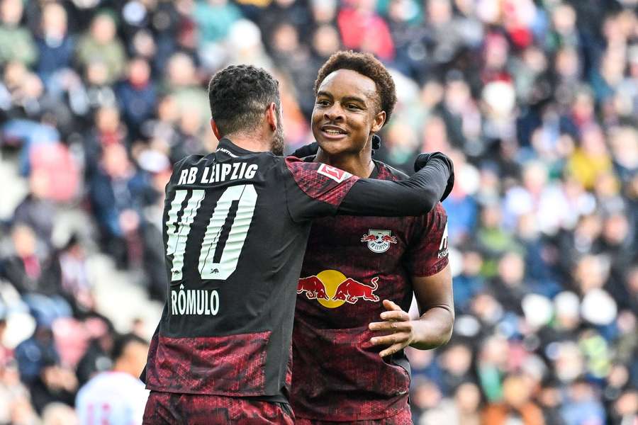 Ouedraogo (r.) zeigte seine bislang wohl beste Leistung in der Bundesliga