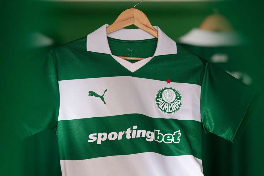 Valor da camisa é R$499,99 e possui versão única (do P ao 3GG)