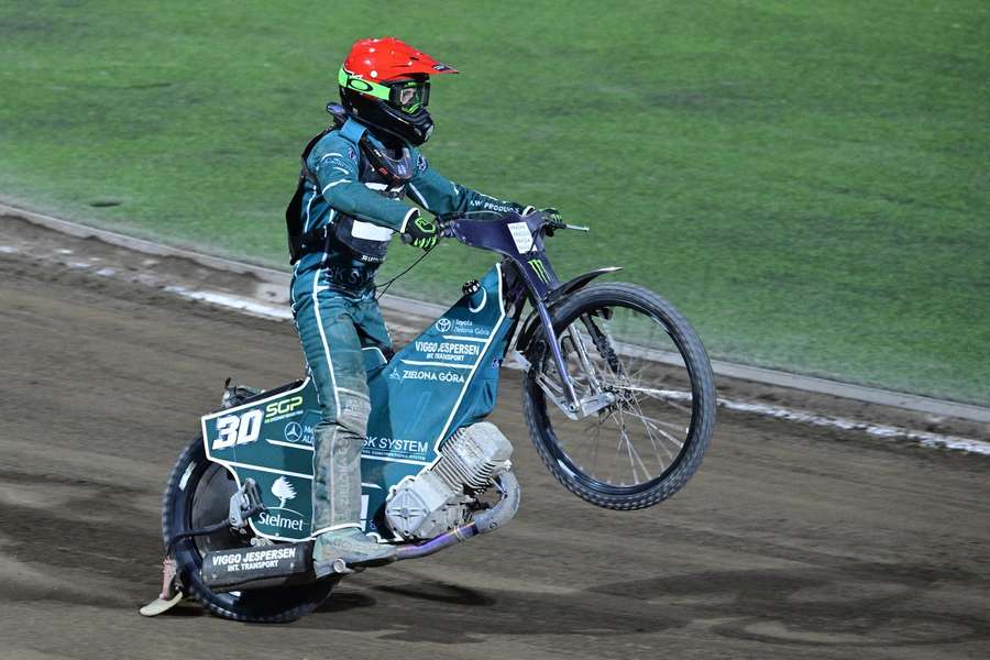 Madsen slaví vítězství.