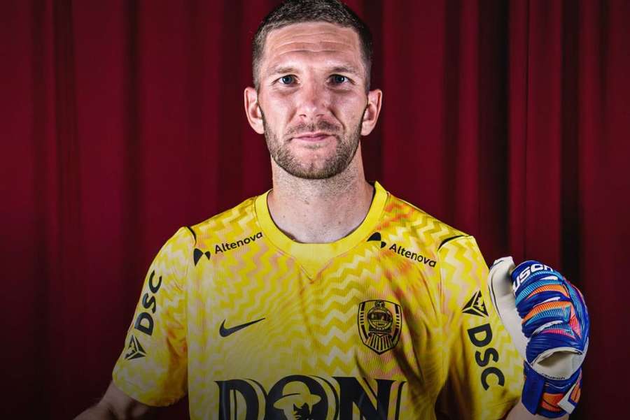 CFR Cluj anunță noi transferuri în ultima zi de mercato CFR Cluj anunță noi transferuri în ultima zi de mercato