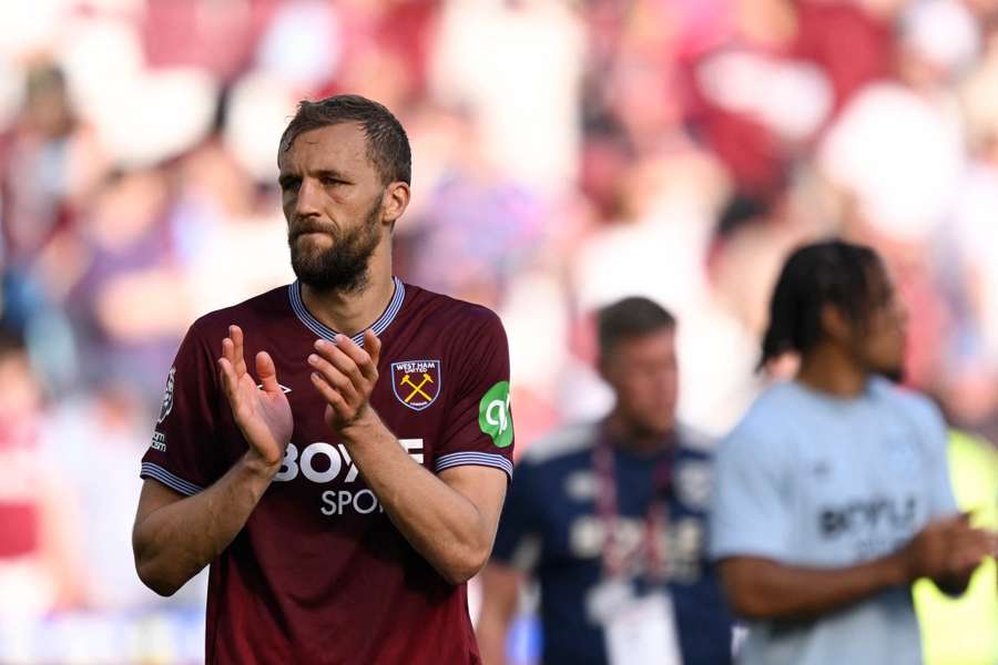Černý scénář vyšel na Součka s West Hamem. Kladiváři sestupují z Premier League Černý scénář vyšel na Součka s West Hamem. Kladiváři sestupují z Premier League