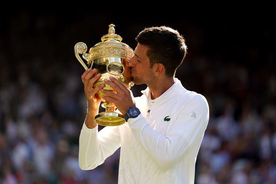 Djokovic é especialista na grama londrina