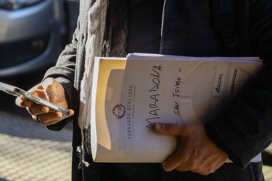 Juízes do novo julgamento de Maradona rejeitam pedido de afastamento