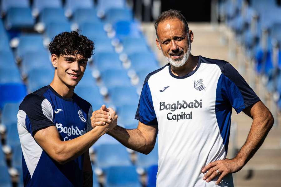 Héctor Fort, junto a Matarazzo en su primer entrenamiento con la Real