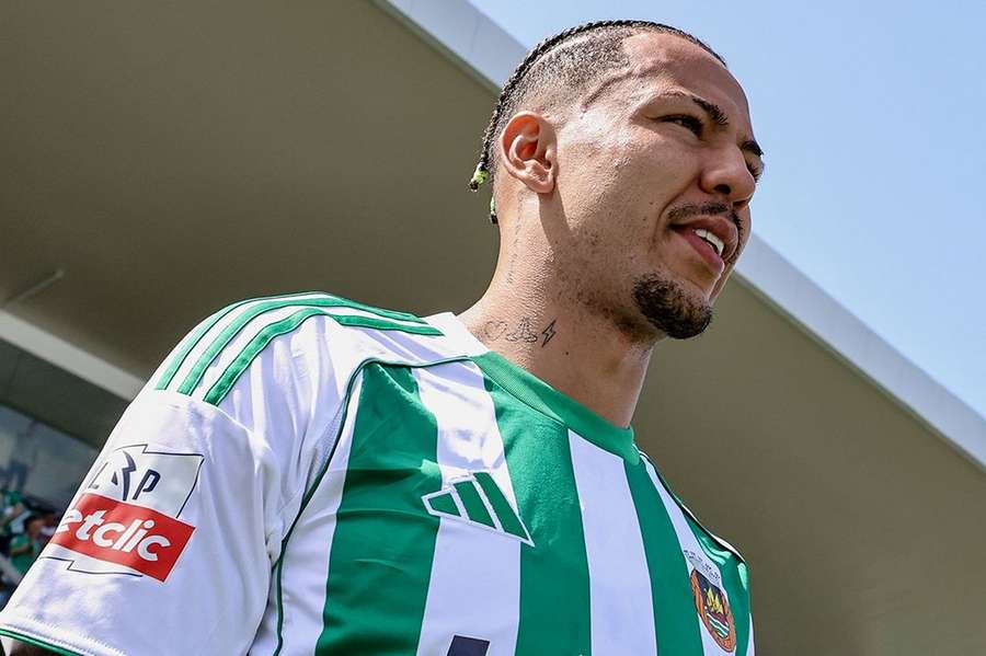 Clayton deixa os vilacondenses