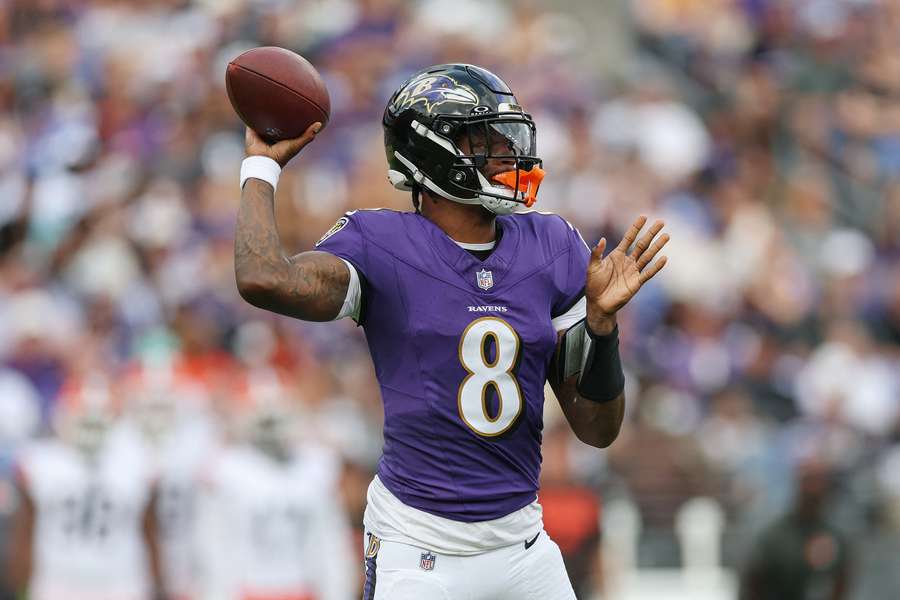 NFL Thursday night game picks: Baltimore Ravens vs. Miami Dolphins NFL Thursday night game picks: Baltimore Ravens vs. Miami Dolphins