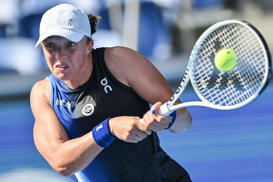 Swiatek herdou o primeiro lugar após a aposentadoria de Ash Barty 