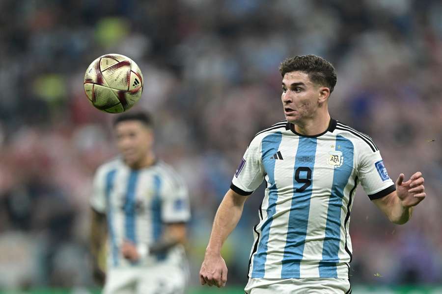Alvarez, "moștenitorul" lui Lionel Messi