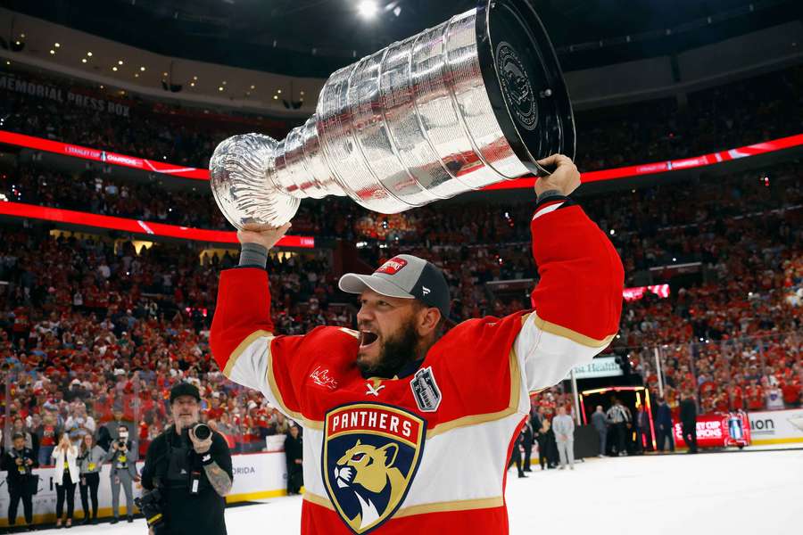 Okposo vyhrál s Floridou ceněný Stanley Cup.