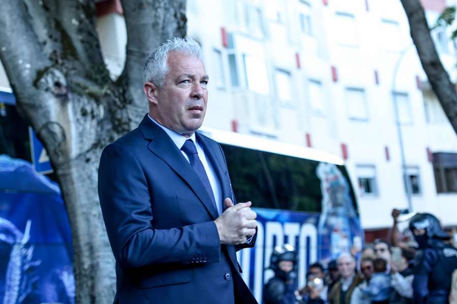 Jose Mourinho’s Former Porto Captain Jorge Costa Dies After Cardiac Arrest