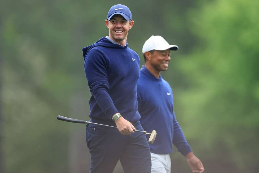 Rory McIlroy e Tiger Woods