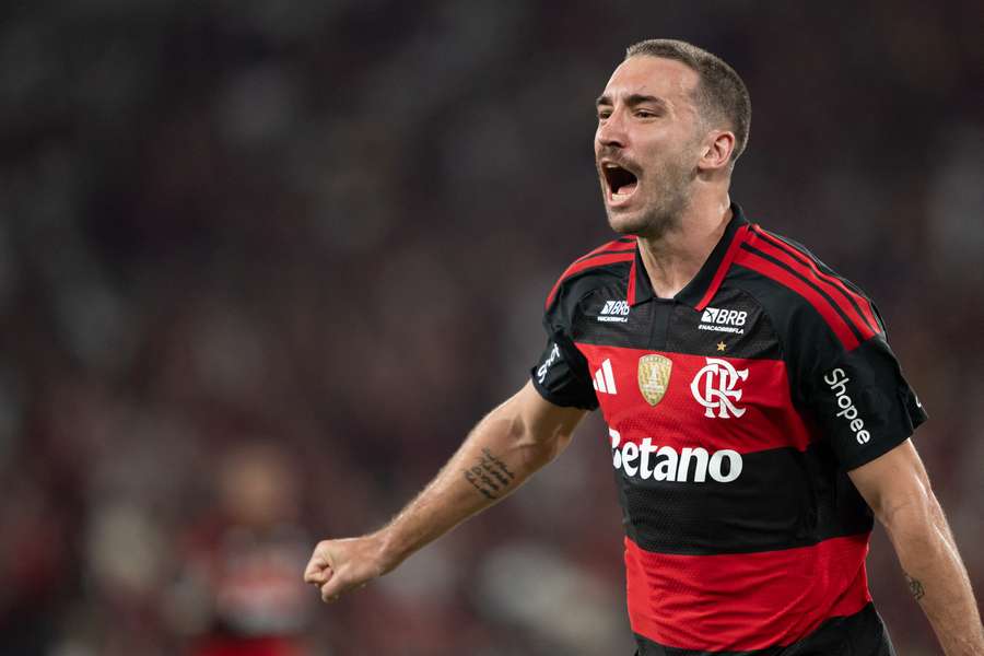 Léo Ortiz, do Flamengo, comemorando gol contra o Santos, no Maracanã. Léo Ortiz, do Flamengo, comemorando gol contra o Santos, no Maracanã.