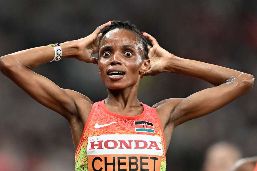 Béatrice Chebet vitoriosa nos 5.000 metros