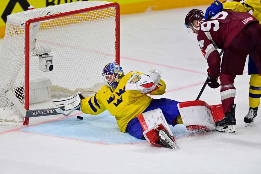 Lotyšsko si po triumfu nad Švédskem poprvé v historii zahraje semifinále MS.