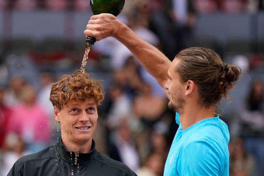Alexander Zverev bleibt gegen Jannik Sinner einmal mehr nur die Rolle des fairen Verlierers.