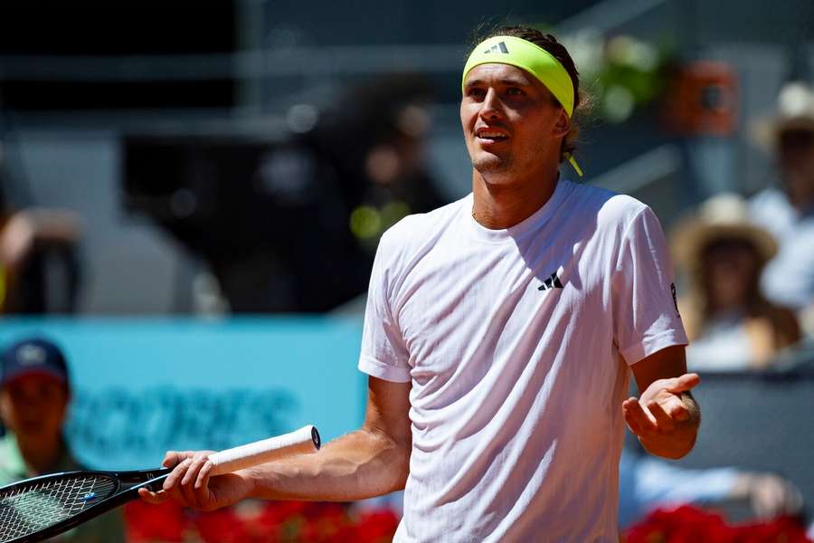 Alexander Zverev doplatil v Madridu na chybu techniky.