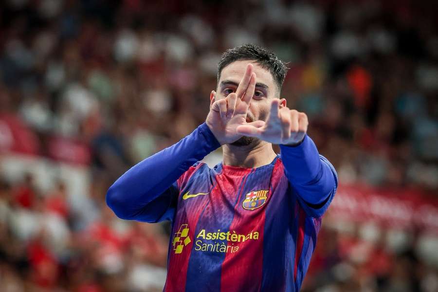 Erick Mendonça celebra uno de sus goles
