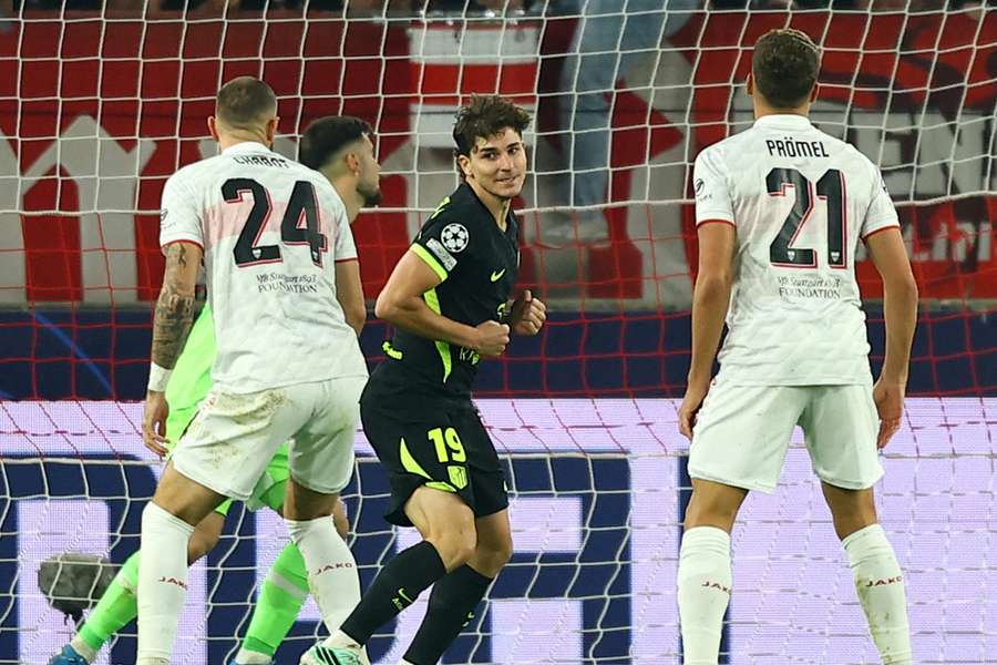Julián Álvarez voltou a balançar a rede pelo Atlético