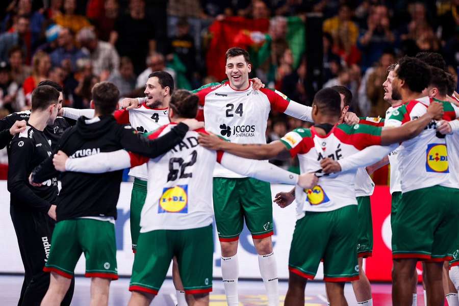 Portugal defronta a tricampeã mundial Dinamarca