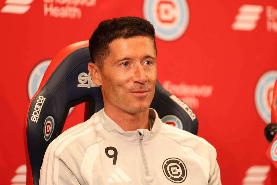 Lewandowski počas tlačovej konferencie v Chicagu. Lewandowski počas tlačovej konferencie v Chicagu.
