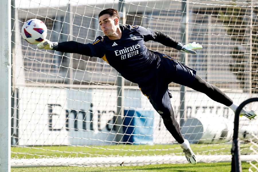 Kepa Arrizabalaga se entrena por primera vez con el Real Madrid