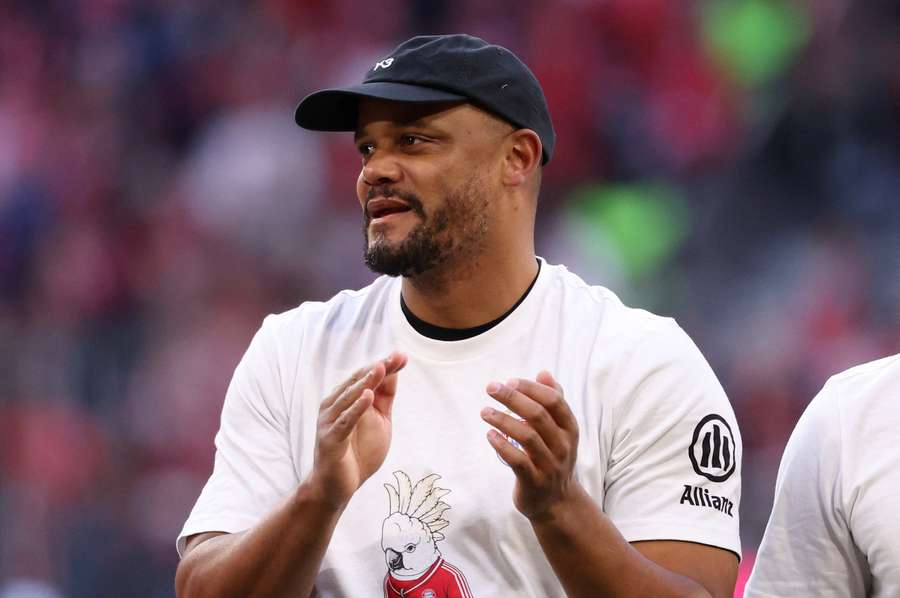 Kompany turns down World Cup role: I won’t have a family left in Munich next year! Kompany turns down World Cup role: I won’t have a family left in Munich next year!