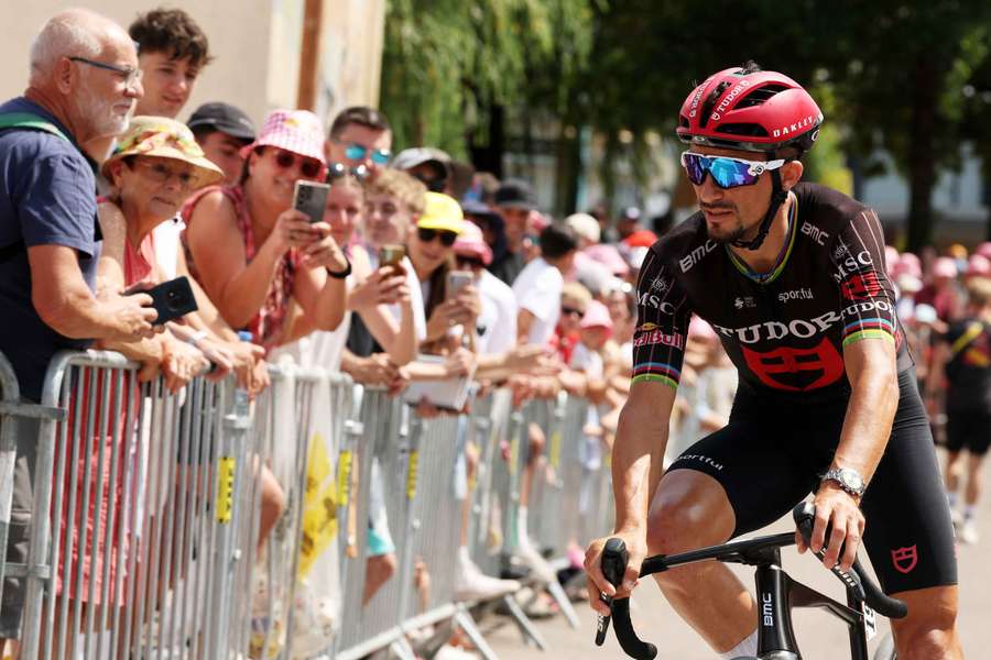 Julian Alaphilippe affirme qu'il ne devrait pas revenir sur le Tour de France Julian Alaphilippe affirme qu'il ne devrait pas revenir sur le Tour de France
