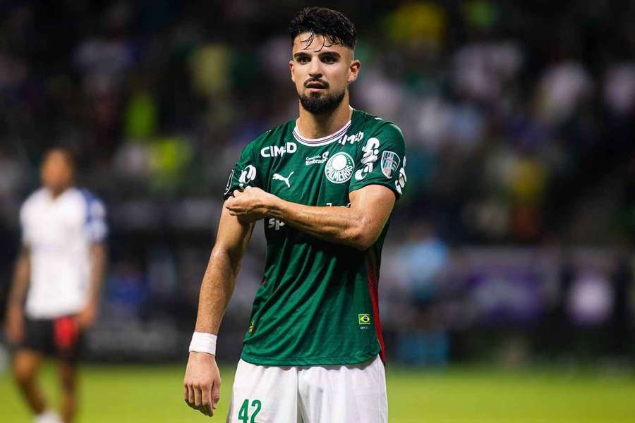 Flaco López, artilheiro da temporada do Palmeiras, é a principal arma ofensiva do clube Flaco López, artilheiro da temporada do Palmeiras, é a principal arma ofensiva do clube