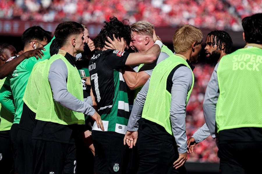 Sporting depende apenas de si para ser campeão