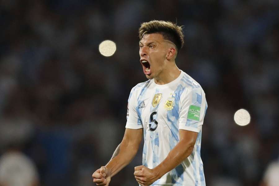 Argentine international Martinez moves to Manchester United