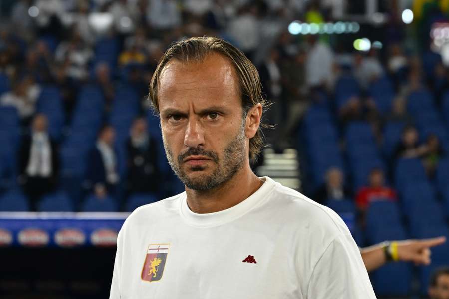 Alberto Gilardino não embandeira em arco depois de ter vencido a Lazio