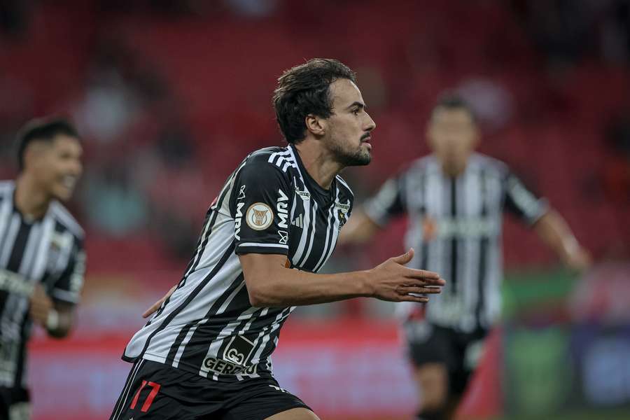 Igor Gomes celebra o segundo golo do Atlético Mineiro no Beira-Rio