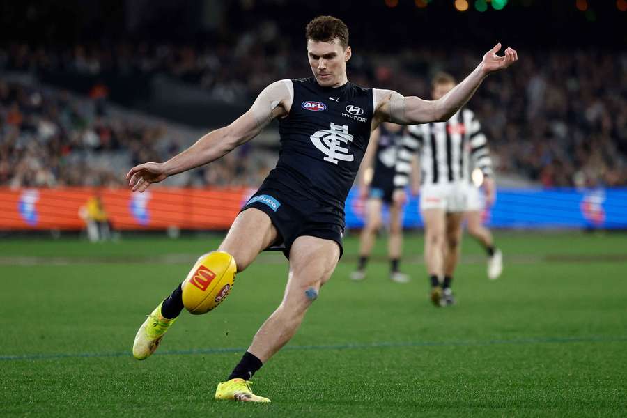 Carlton have dropped 182-gamer Blake Acres as part of their late season revitalisation of a struggling side.