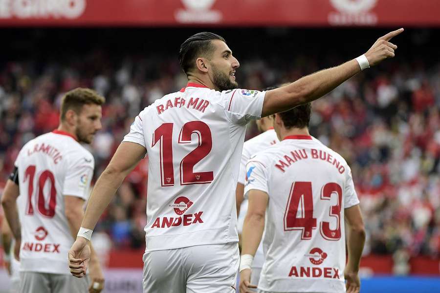 Stürmer Rafa Mir kommt beim FC Sevilla eine Schlüsselrolle zu