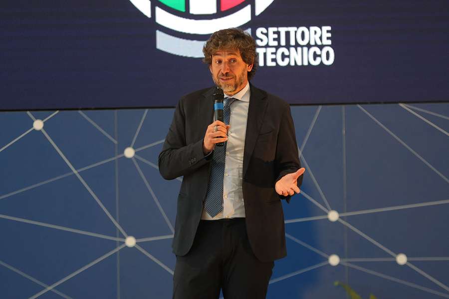 Albertini a un evento della FIGC