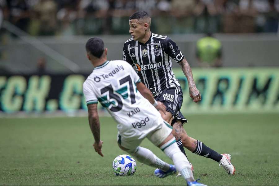 Arana esteve longe de uma boa atuação contra o Coritiba