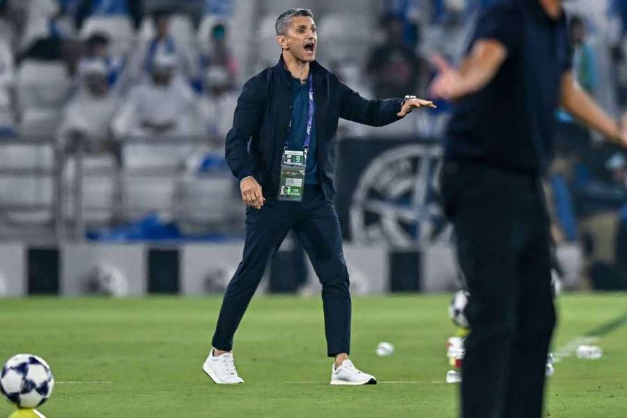 Răzvan Lucescu, antrenorul formației qatareze Al Sadd Răzvan Lucescu, antrenorul formației qatareze Al Sadd